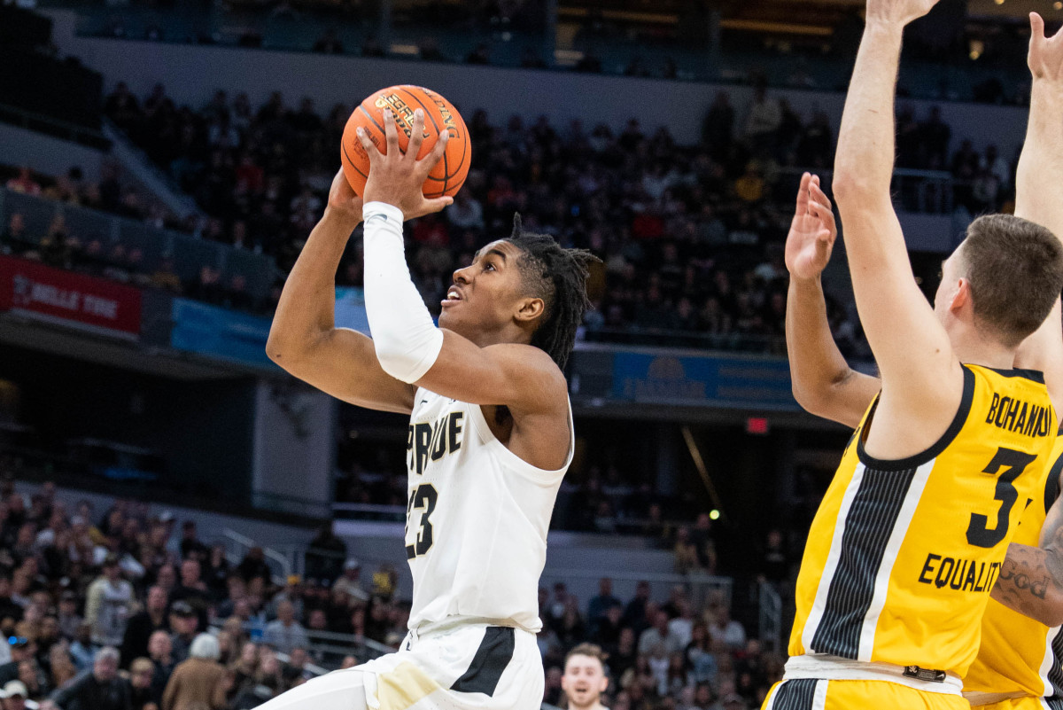 Jaden Ivey goes in for the shot in Purdue's Big Ten championship game versus Iowa.